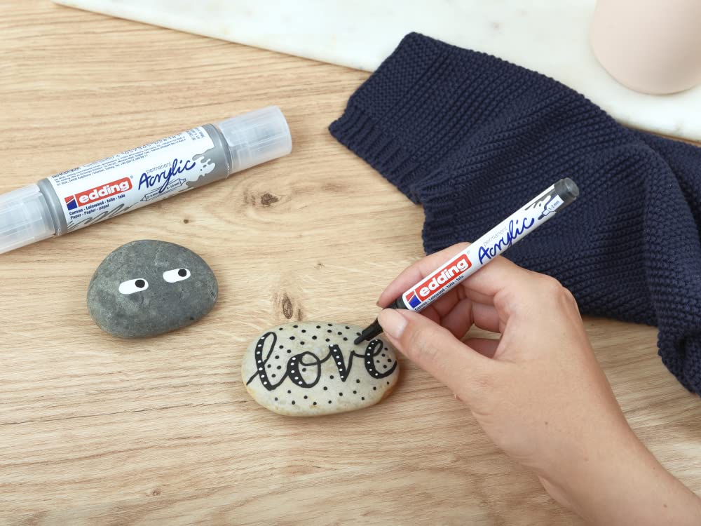 edding 5300 white - 1 paint marker pen - fine round nib 1-2mm - for drawing on canvas, art paper and wood - acrylic markers for pebbles, waterproof 01: 1 Pen - Traffic white matt 1 count (Pack of 1)