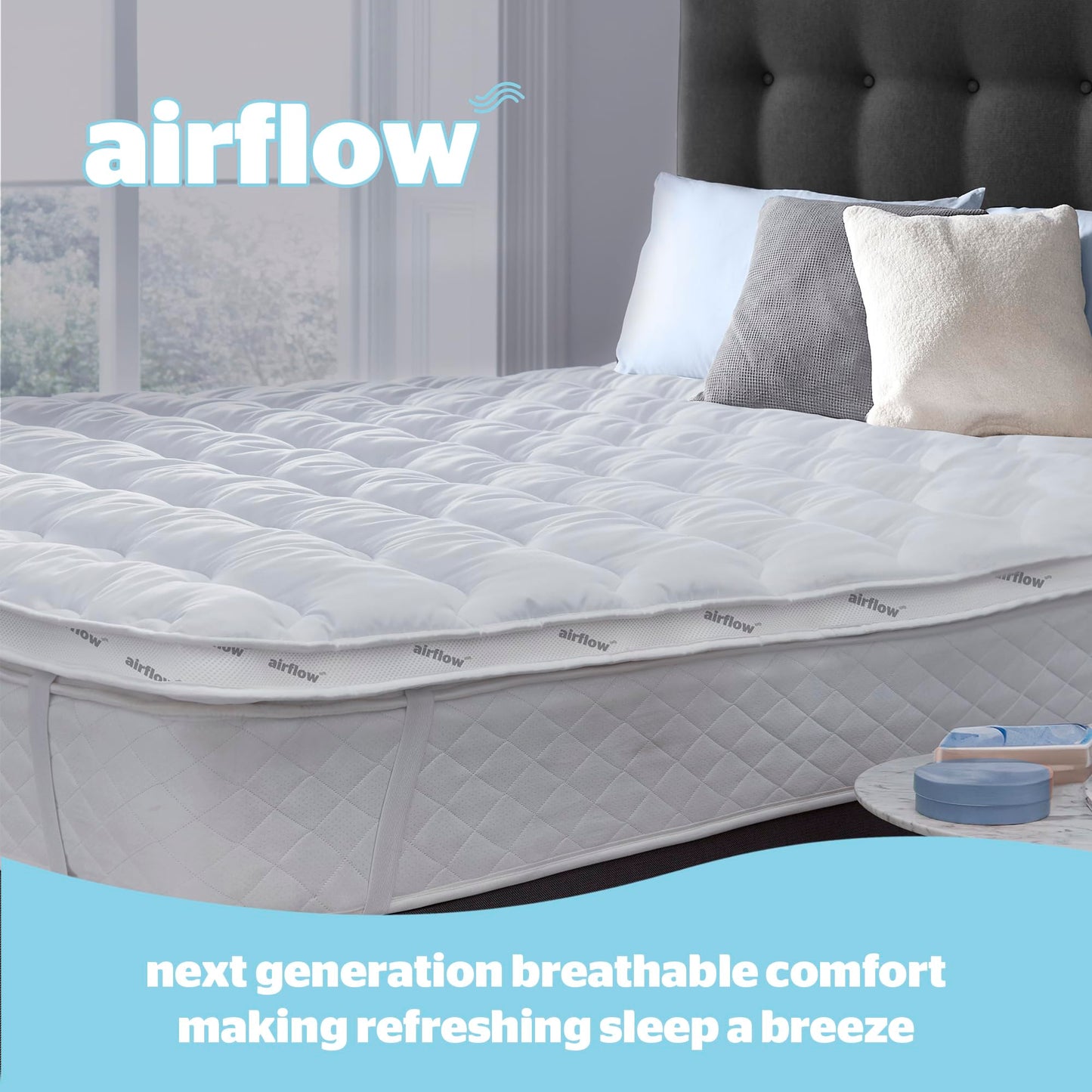 Silentnight Airflow Small Double Mattress Topper – Mattress Enhancer Pad with 5cm Thick Cushioning, Airflow Technology to Reinvent Your Mattress and Elasticated Straps – Small Double Standard