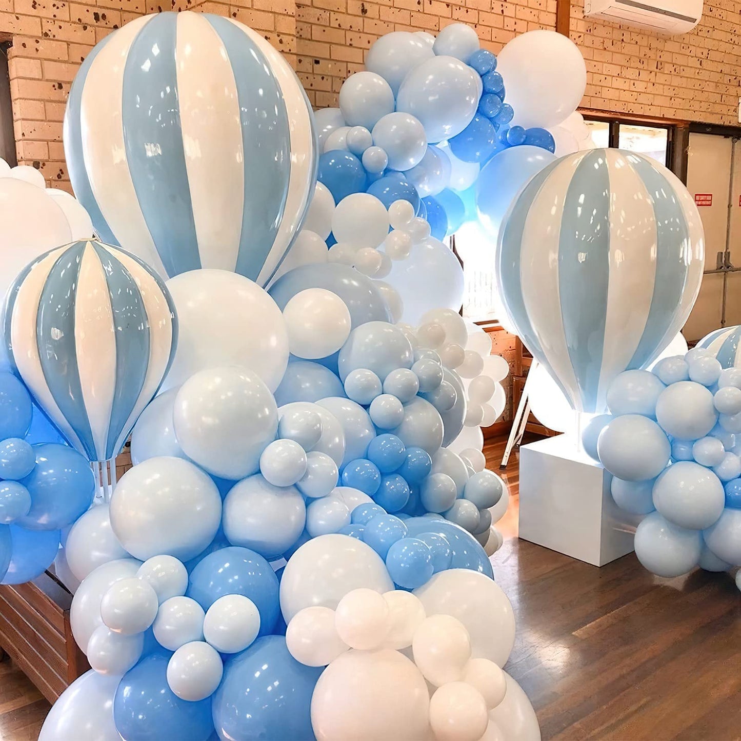 PartyWoo Pastel Blue Balloons, 50 pcs 12 Inch Pale Blue Balloons, Blue Balloons for Balloon Garland Balloon Arch as Birthday Party Decorations, Wedding Decorations, Baby Shower Decorations, Blue-Q13