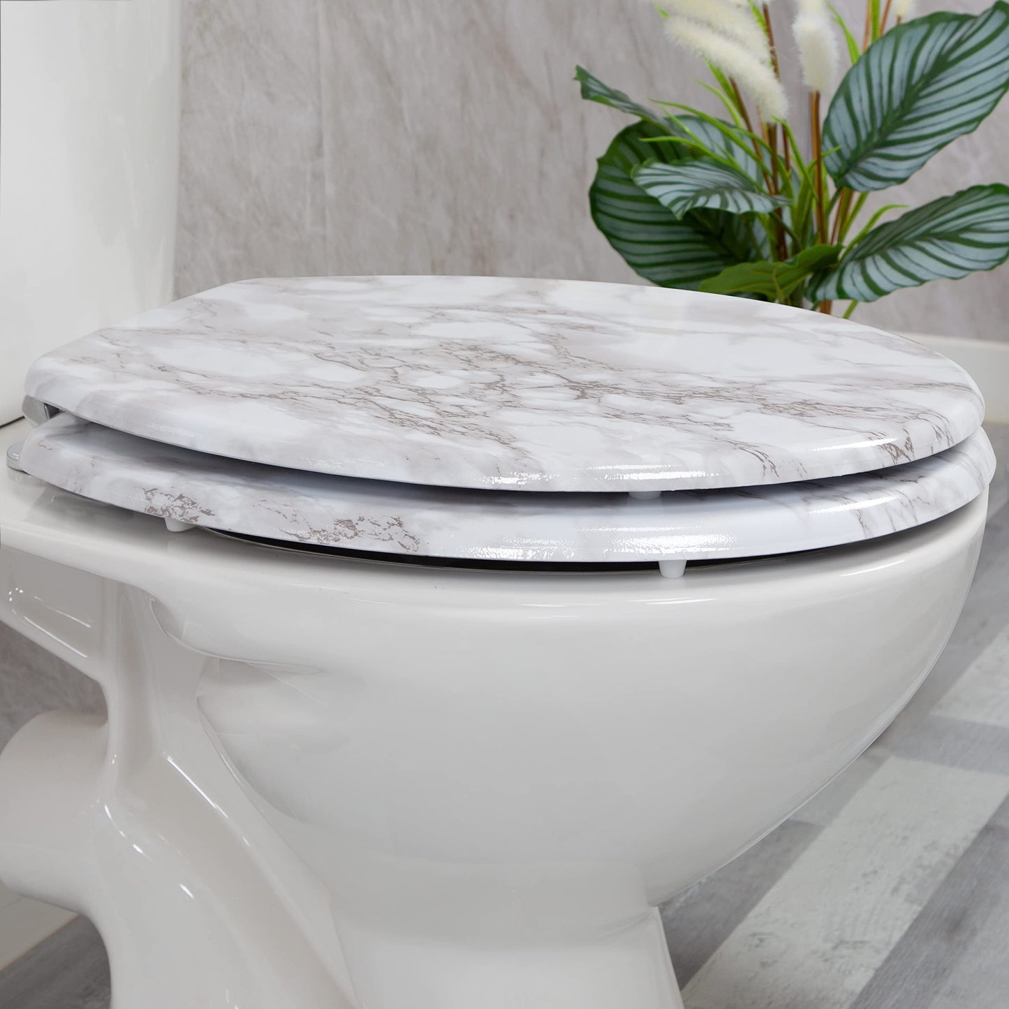 Anika 92499 Marble Effect Toilet Seat/Chrome Hinges/Easy Installation / 43cm x 37.5cm