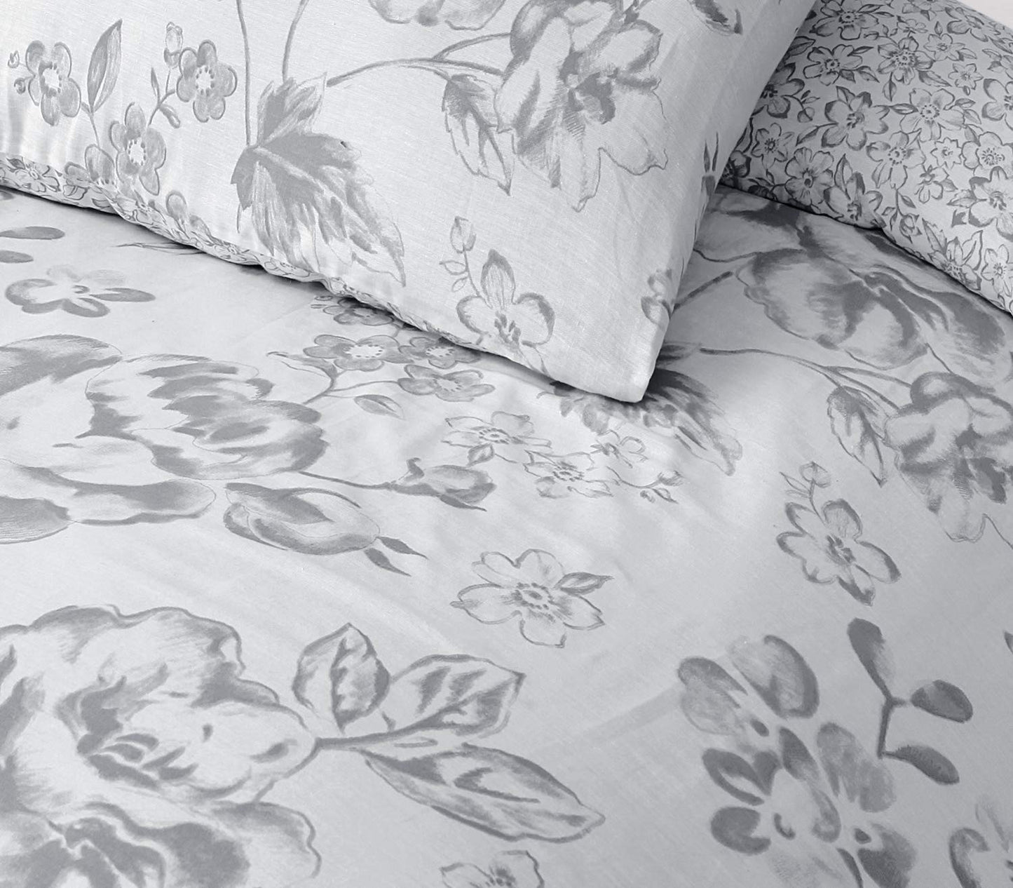 Sleepdown Floral Monochrome Grey Duvet Set - Super King Size Bedding Quilt Cover & Pillowcases Good Nights Sleep Monochrome Floral Grey