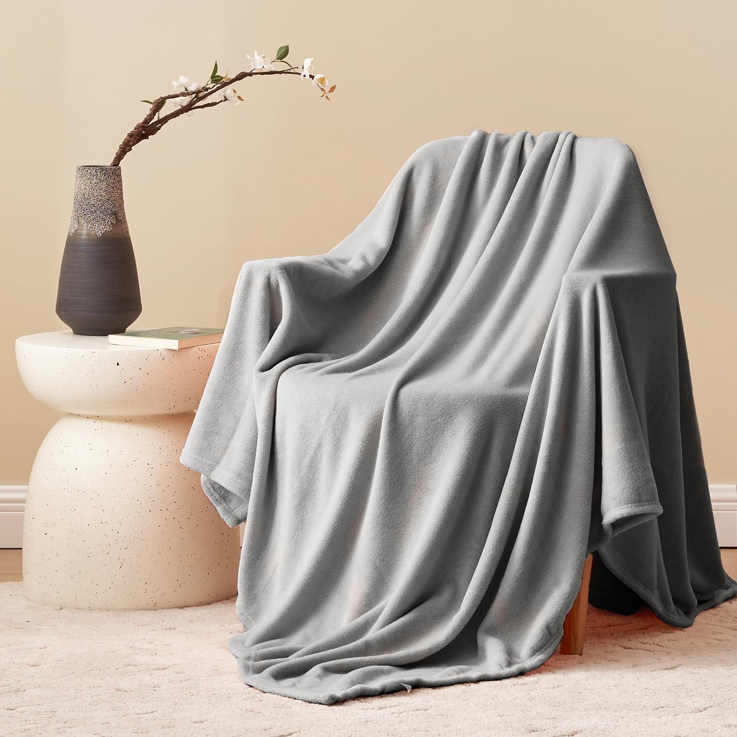 Aisbo Fleece Blanket Grey Throw - Versatile Soft Warm Blanket Fluffy Throws for Bed Double Size, Cozy Solid Flannel Twin Blanket for Sofa Couch, 150x200cm Gray Twin/Double