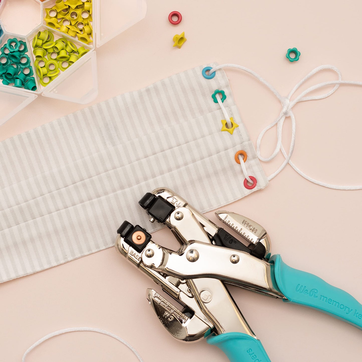 We R Memory Keepers hole punch &eyelet setter, Blue Hole Punch & Eyelet Setter We R Memory Keepers Crop-A-Dile Hole Punch and Eyelet Setter Single