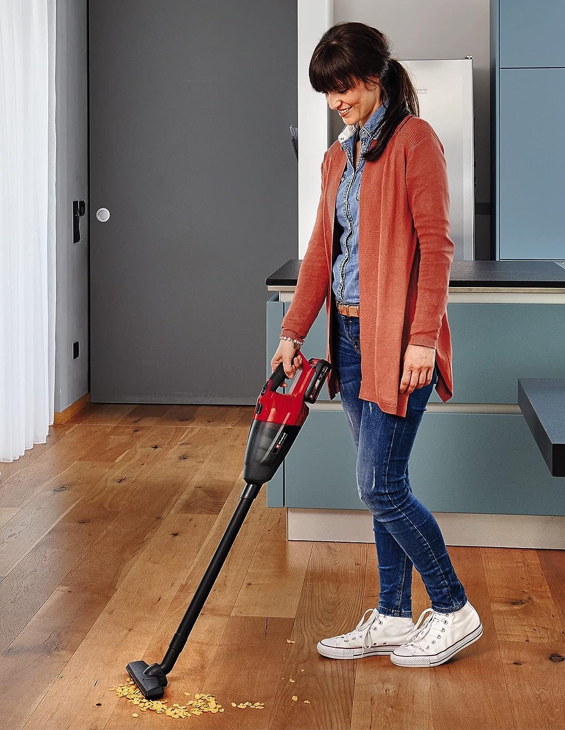 Einhell Power X-Change 18V Cordless Handheld Vacuum Cleaner - For Cleaning Floors, Stairs, Sofas, Cars And Caravans - TE-VC 18 Li Solo Rechargeable Hand Held Vacuum (Battery Not Included) Vacuum Only