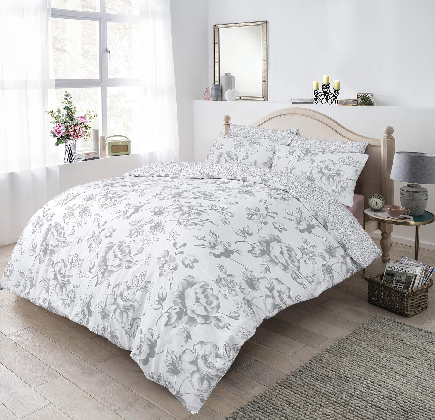 Sleepdown Floral Monochrome Grey Duvet Set - Super King Size Bedding Quilt Cover & Pillowcases Good Nights Sleep Monochrome Floral Grey